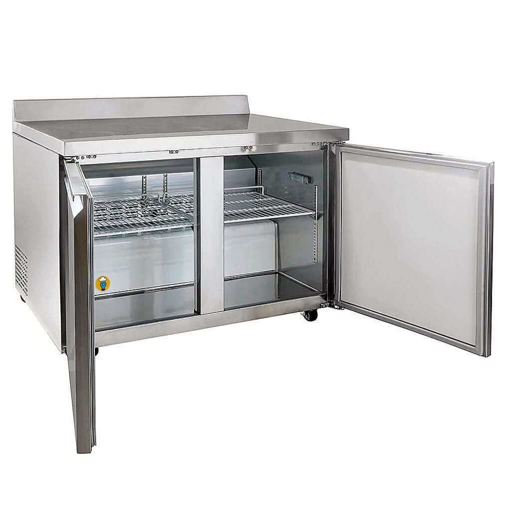 Mesa-de-trabajo-con-refrigerador-Icehaus-MTR-2P-SS-02-puertas-abiertas-vista-interior