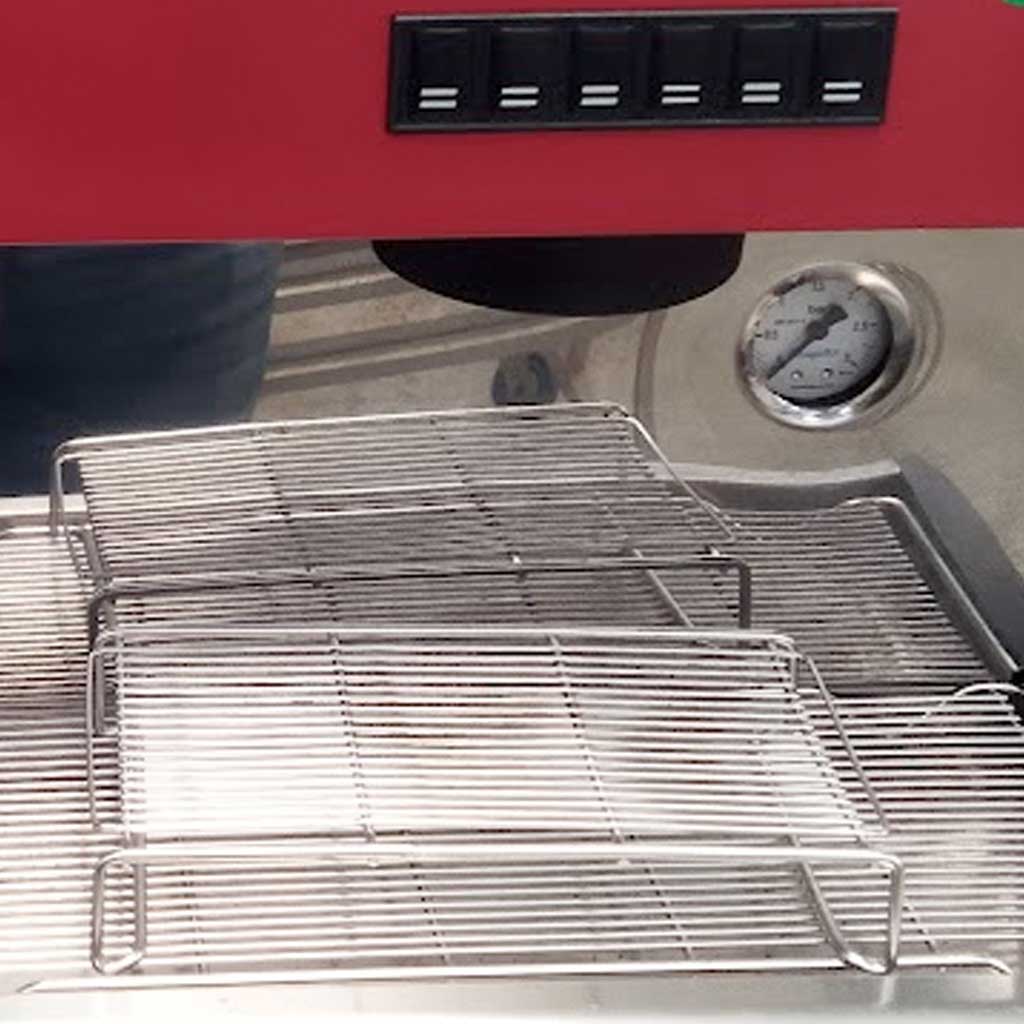 cafetera-magister-espresso-capuccino-stilo-es100-frente-escalon-bebidas-bajas