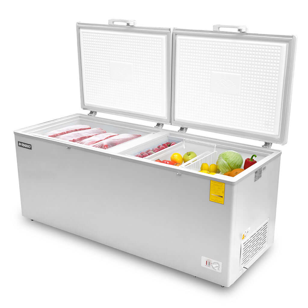 congelador-horizontal-con-tapas-abiertas-y-prodcuto-congeco-24x-rhino