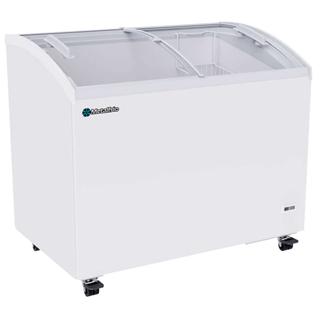 Congelador horizontal Metalfrio CHC300 vista frontal con puertas de cristal deslizables