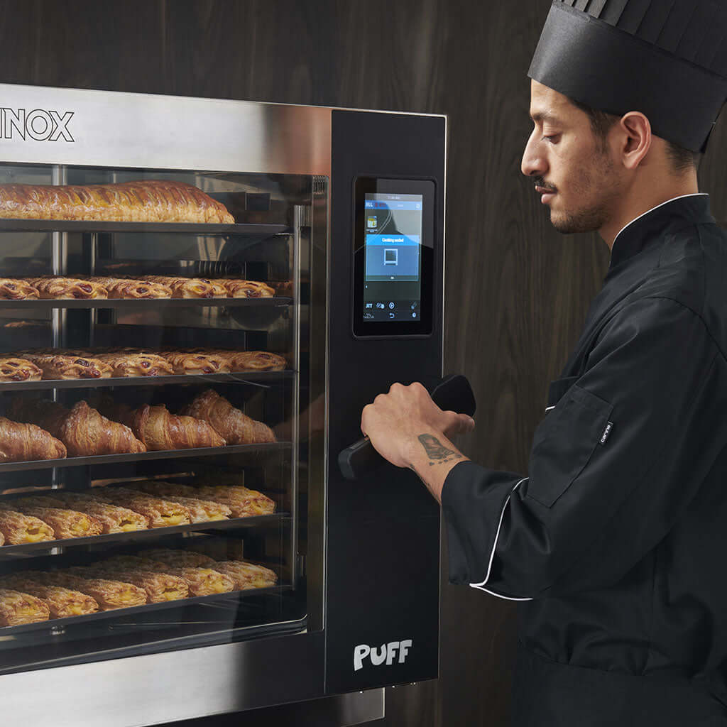 Horno de Convección Lainox PFEN084 para Panadería y Pastelería: Eficiencia y Calidad Profesional