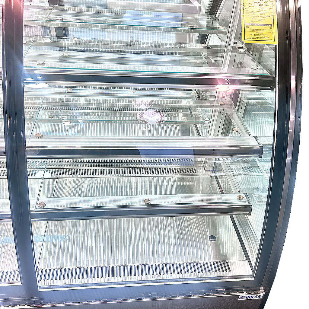 vitrina-refrigerada-con-puertas-frontales-gn-1500y3