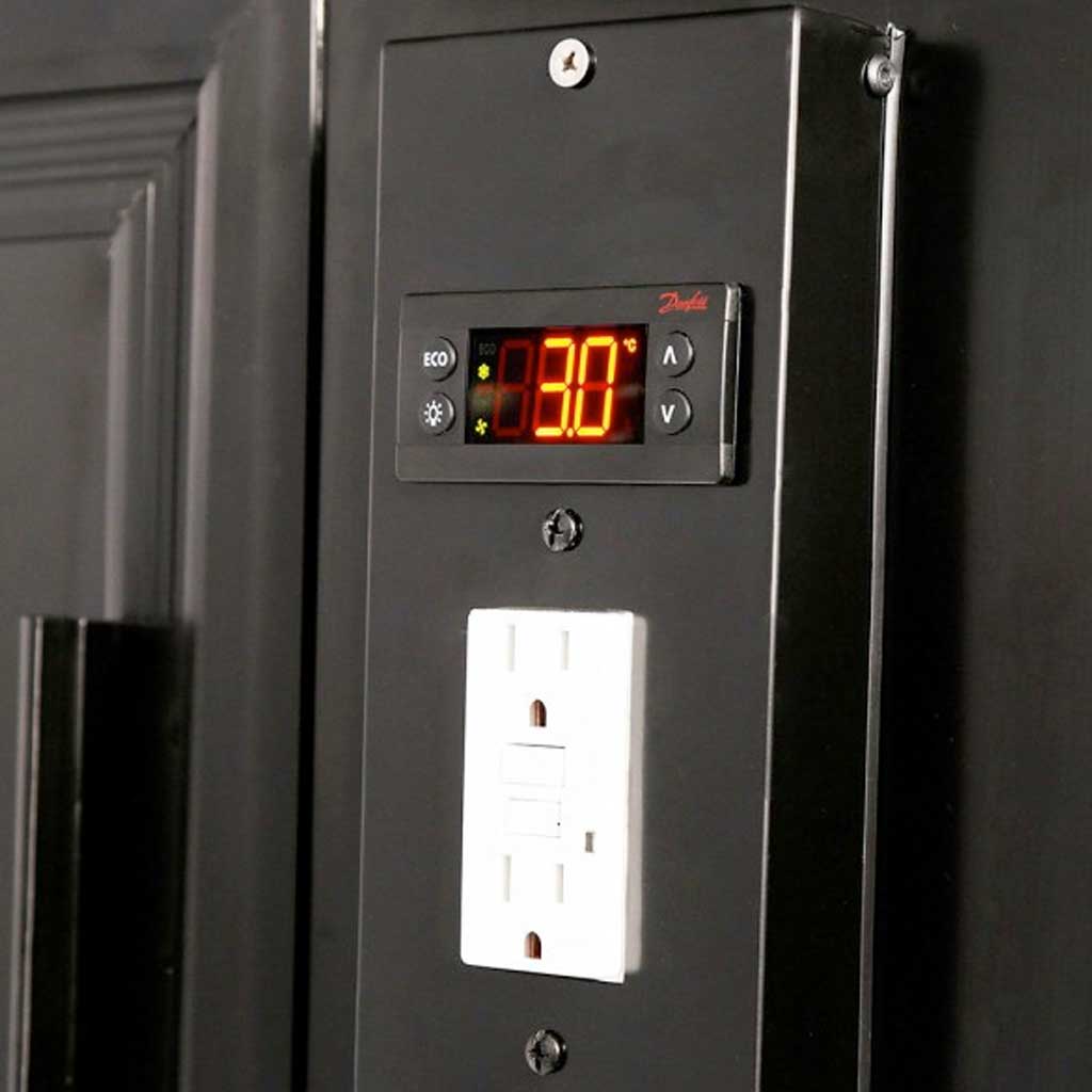 Vitrina Carnicera Imbera BHS200C: Exhibe tus cortes de carne con estilo y eficiencia-Vitrinas Carniceras-IMBERA-ElLugarDelChef.com