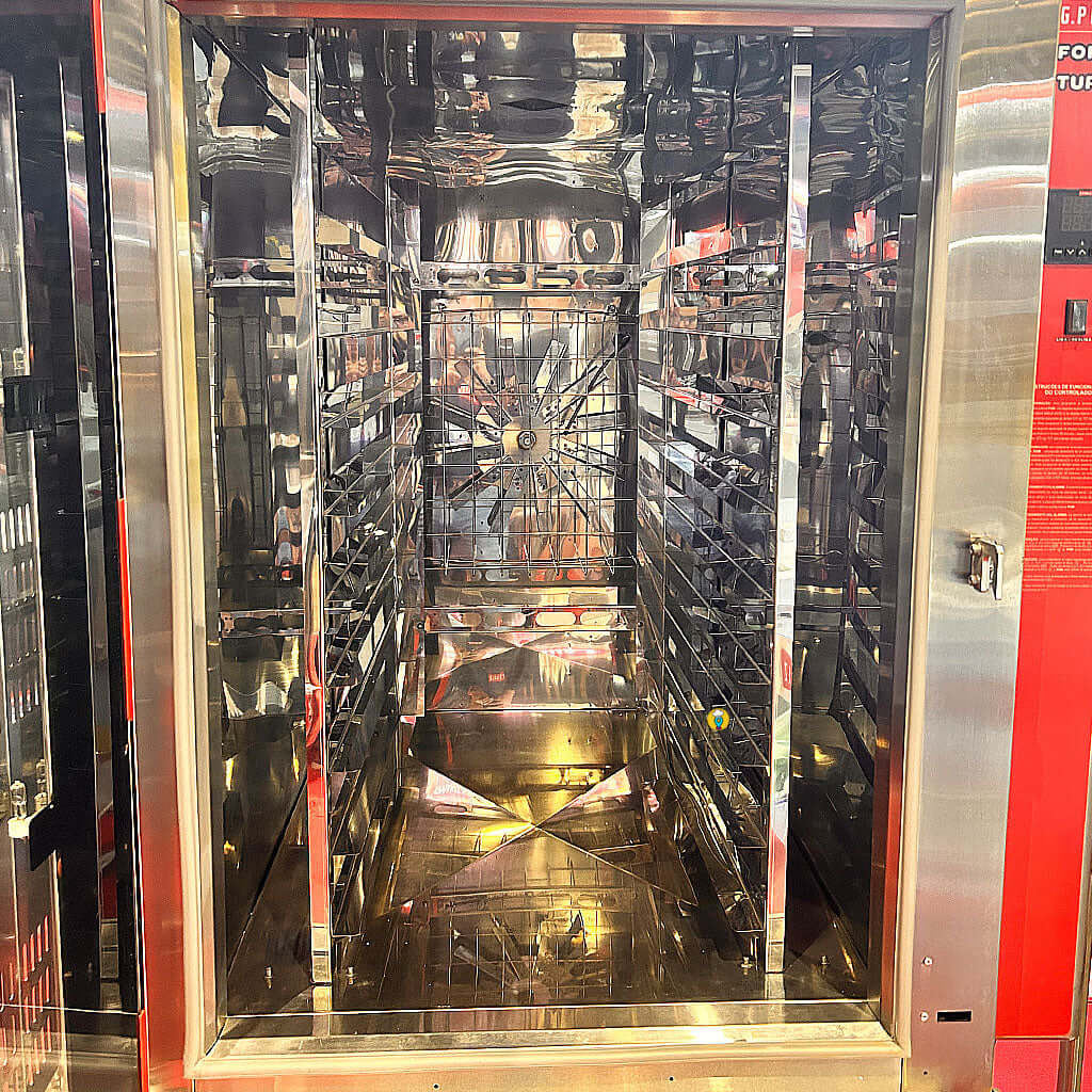 Horno-industrial-a-gas-gpaniz-FTG300-interior-10-charolas