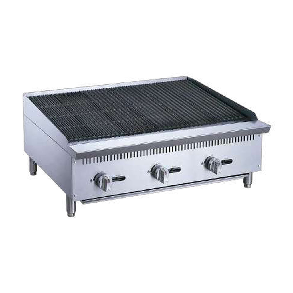 Asador radiante comercial MIGSA RFS36MG de 3 quemadores y parrillas superiores de fundición, equipo exacto sobre fondo blanco