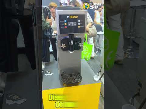 Video demostrativo de la máquina de helado suave Rhino HELA-10 en funcionamiento, ideal para negocios de helado y cafeterías en México